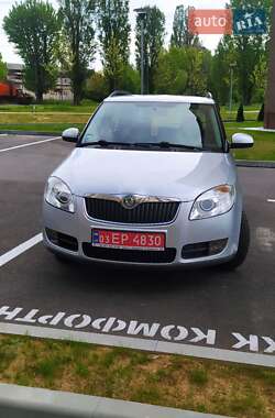 Универсал Skoda Fabia 2009 в Чернигове