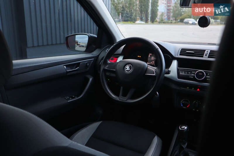 Хетчбек Skoda Fabia 2016 в Черкасах