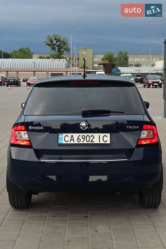 Хетчбек Skoda Fabia 2016 в Черкасах