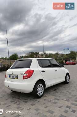 Хетчбек Skoda Fabia 2010 в 