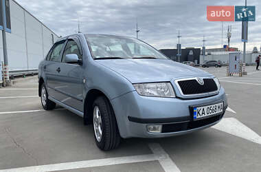 Седан Skoda Fabia 2002 в 