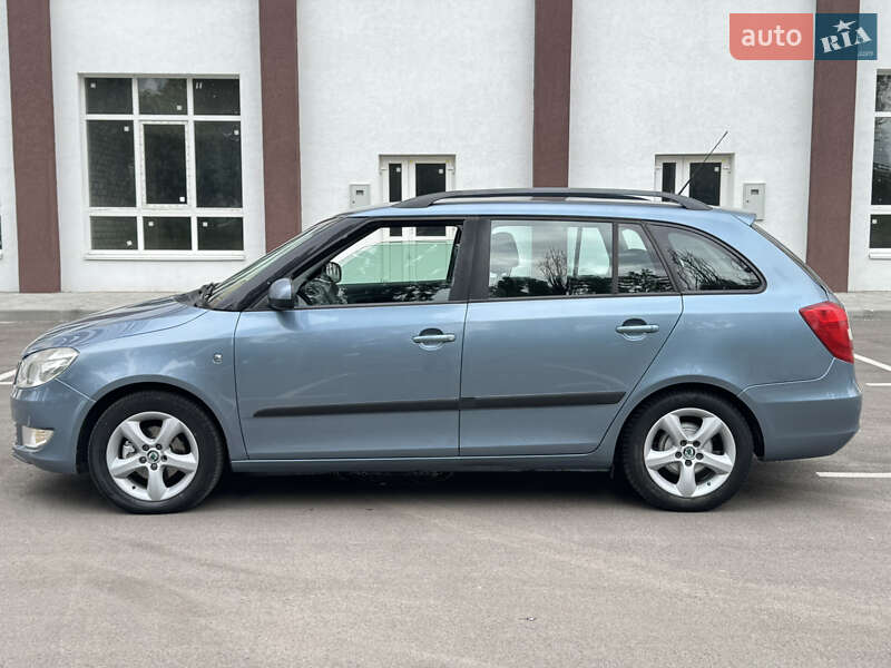 Універсал Skoda Fabia 2010 в Києві