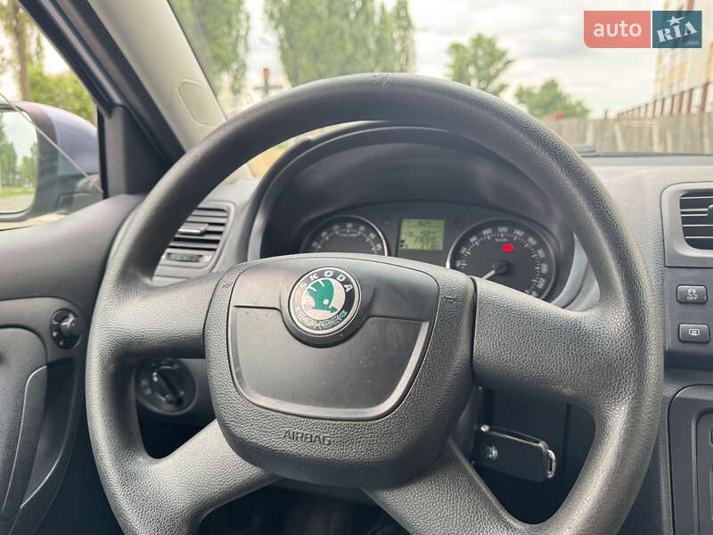 Універсал Skoda Fabia 2010 в Києві