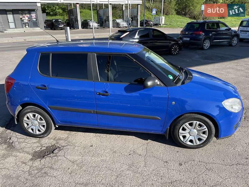 Хэтчбек Skoda Fabia 2009 в Львове