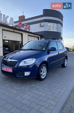 Хэтчбек Skoda Fabia 2008 в Луцке