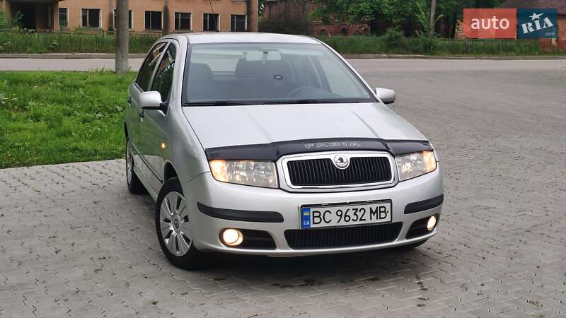 Хетчбек Skoda Fabia 2006 в Дрогобичі