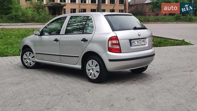 Хетчбек Skoda Fabia 2006 в Дрогобичі