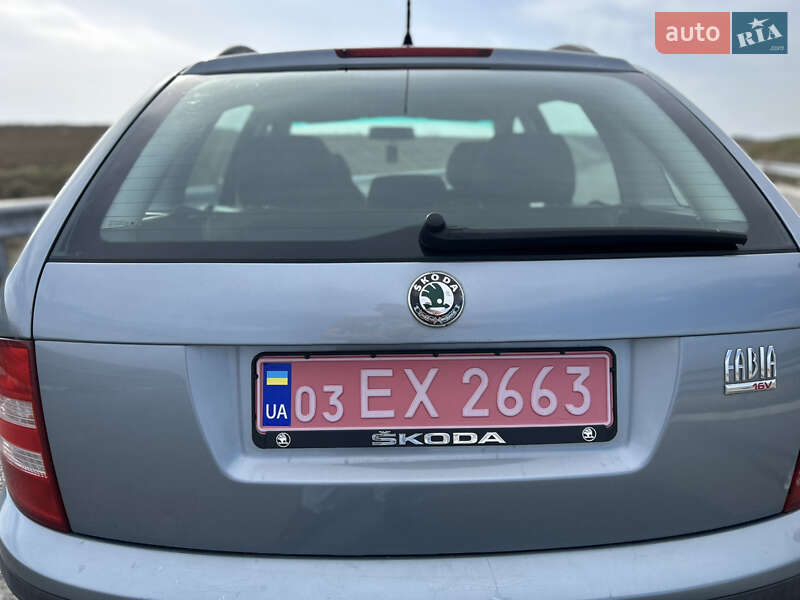 Универсал Skoda Fabia 2006 в Ровно