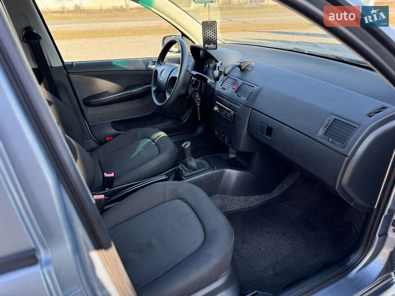 Универсал Skoda Fabia 2006 в Ровно