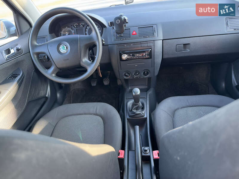 Универсал Skoda Fabia 2006 в Ровно