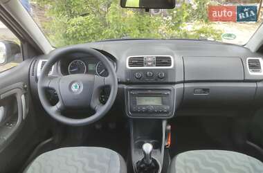 Хетчбек Skoda Fabia 2009 в 
