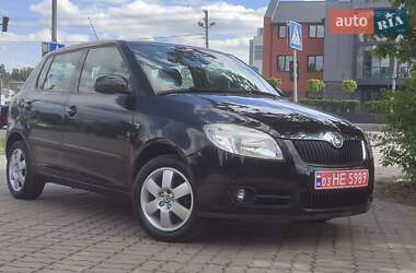 Хетчбек Skoda Fabia 2009 в 