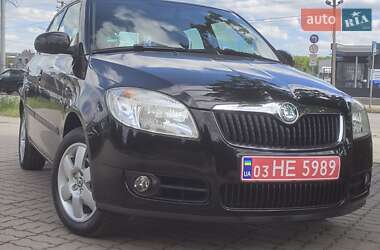 Хетчбек Skoda Fabia 2009 в 