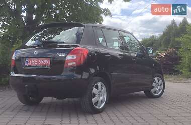 Хетчбек Skoda Fabia 2009 в 