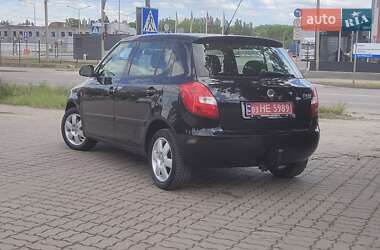 Хетчбек Skoda Fabia 2009 в 