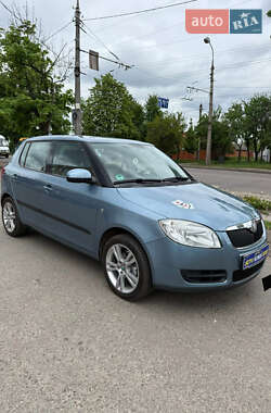 Хетчбек Skoda Fabia 2009 в 