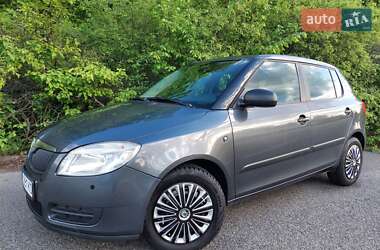 Хэтчбек Skoda Fabia 2008 в Харькове