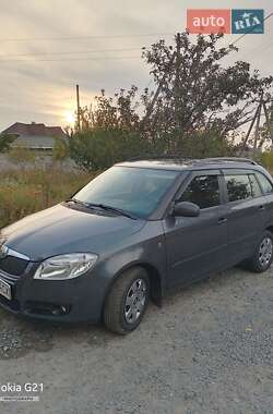 Универсал Skoda Fabia 2009 в Чернигове