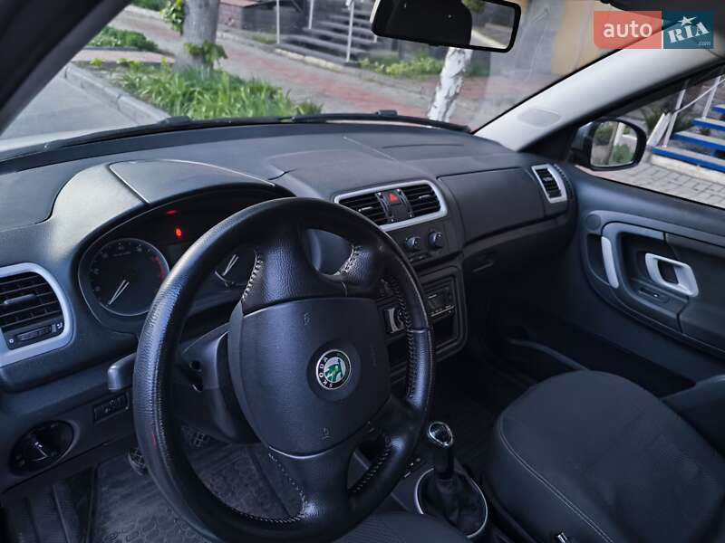 Универсал Skoda Fabia 2009 в Чернигове