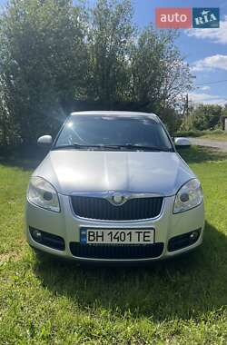 Хэтчбек Skoda Fabia 2008 в 