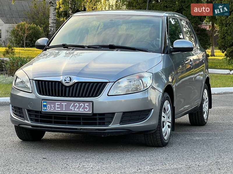 Хэтчбек Skoda Fabia 2014 в Лубнах