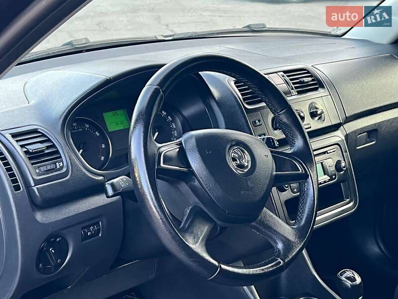 Хэтчбек Skoda Fabia 2014 в Лубнах