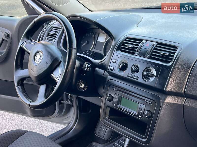 Хэтчбек Skoda Fabia 2014 в Лубнах