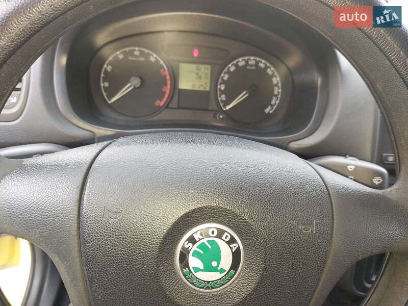 Хетчбек Skoda Fabia 2008 в Харкові