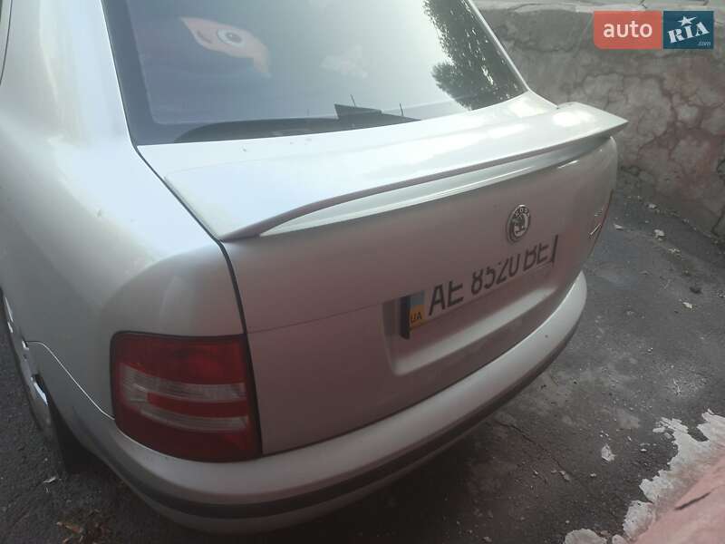 Седан Skoda Fabia 2006 в Кривом Роге