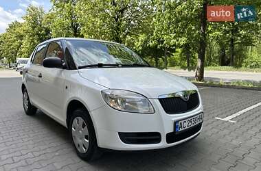 Хэтчбек Skoda Fabia 2010 в Луцке