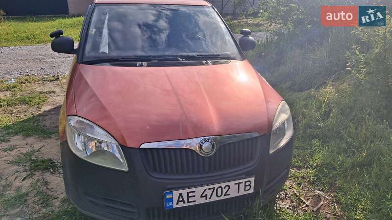 Хэтчбек Skoda Fabia 2008 в 