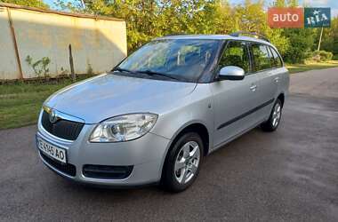 Універсал Skoda Fabia 2008 в Кам'янському