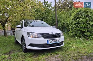 Хэтчбек Skoda Fabia 2018 в 