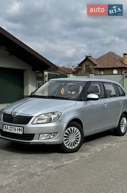 Універсал Skoda Fabia 2012 в Софіївській Борщагівці
