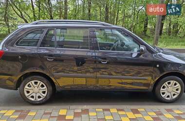 Універсал Skoda Fabia 2009 в Чернігові