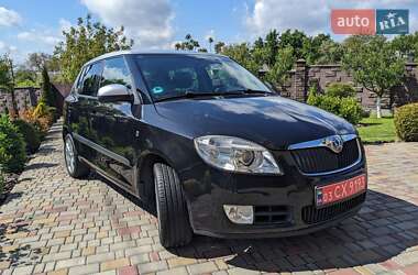 Хэтчбек Skoda Fabia 2009 в Ровно