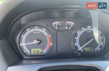 Хэтчбек Skoda Fabia 2007 в 