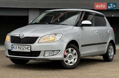 Хетчбек Skoda Fabia 2013 в Києві