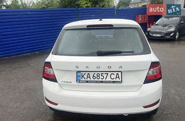 Хэтчбек Skoda Fabia 2021 в 