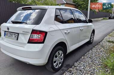 Хэтчбек Skoda Fabia 2018 в 