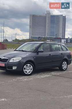 Универсал Skoda Fabia 2009 в Киеве