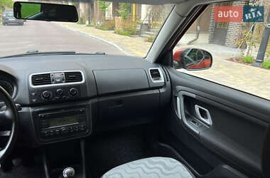 Хетчбек Skoda Fabia 2009 в 