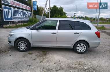 Хэтчбек Skoda Fabia 2012 в Тернополе