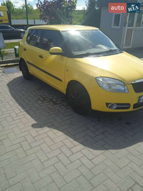 Хетчбек Skoda Fabia 2008 в Вінниці