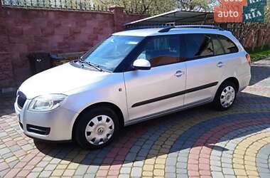 Універсал Skoda Fabia 2008 в Луцьку