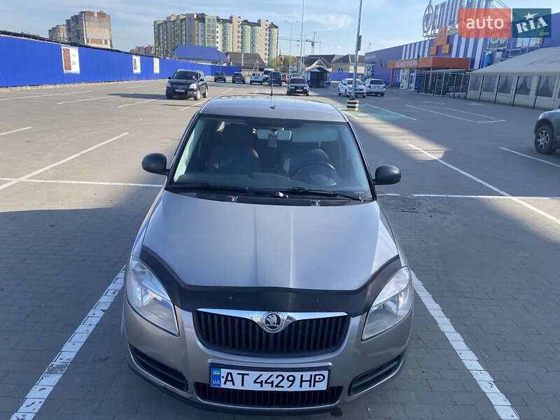Хэтчбек Skoda Fabia 2007 в Калуше
