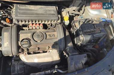 Хэтчбек Skoda Fabia 2008 в 