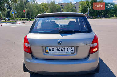 Хэтчбек Skoda Fabia 2008 в 