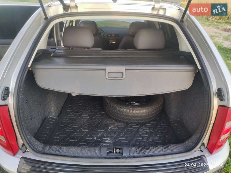 Универсал Skoda Fabia 2001 в Днепре