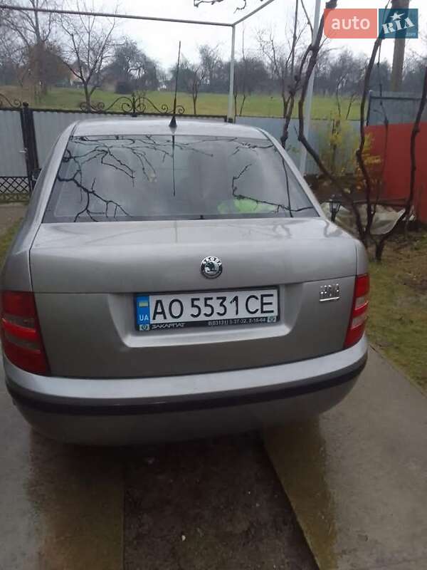 Седан Skoda Fabia 2007 в 